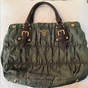 AUTHENTIC VINTAGE PRADA TESSUTO GUAFRE NYLON TOTE PURSE